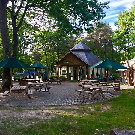 Huttopia De Campsite 3*