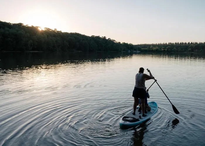 אתר קמפינג Huttopia De Sillé-le-Guillaume