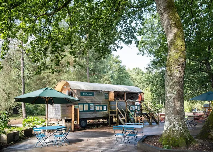 Huttopia De مكان تخييم 3*