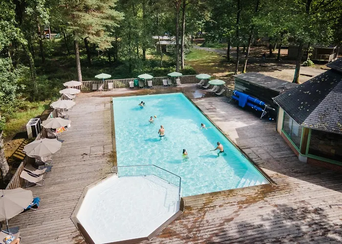 مكان تخييم Huttopia De